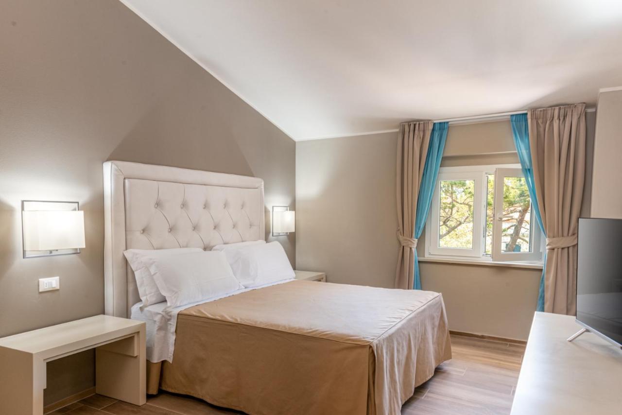 Hotel Villa Bolgheri 马里纳-迪卡斯塔涅托 外观 照片